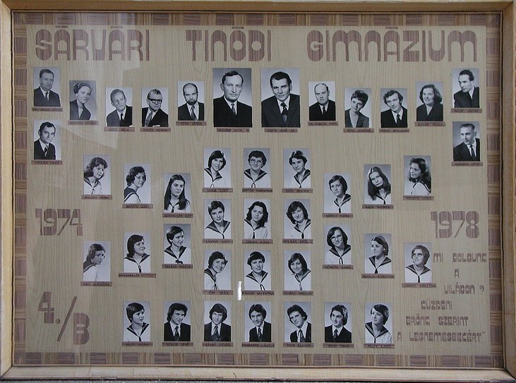 IV.B osztály tablója (1974-1978)