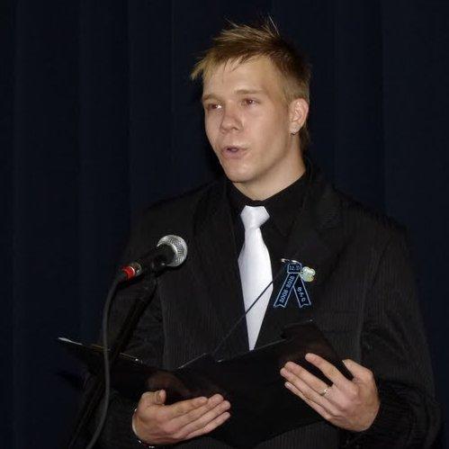 Simon Gergő 12.D osztályos tanuló szavalata (Reményik Sándor: Mi mindig búcsúzunk) Simon Gergő 12.D osztályos tanuló szavalata (Reményik Sándor: Mi mindig búcsúzunk)