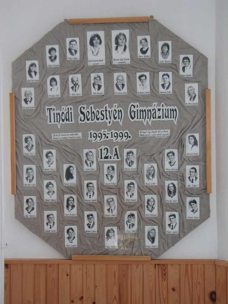 12.A osztály tablója (1995-1999)